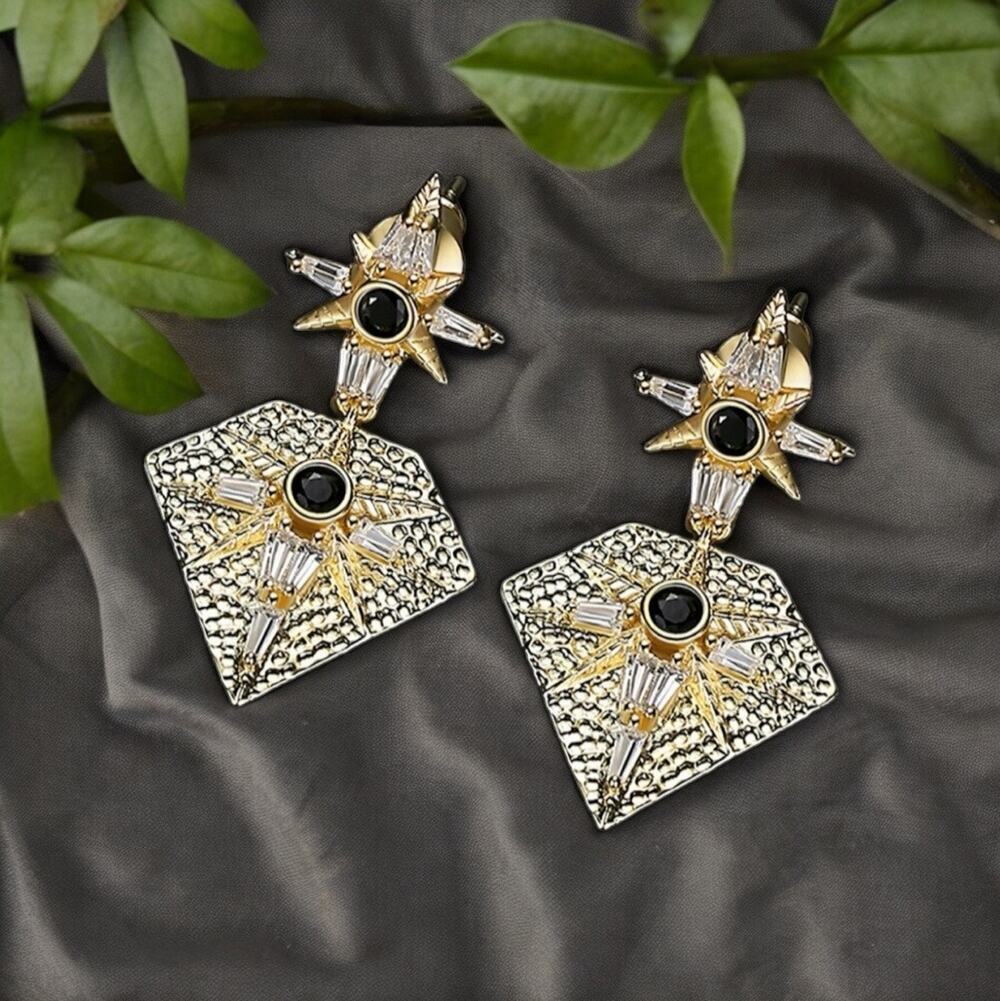 NEW 18K yellow gold plated CZ dangle drop earrings jewelry B16A